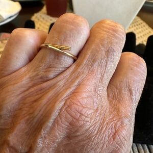And Lovely Gold Twist Women'sโ Ring size 8 NWT